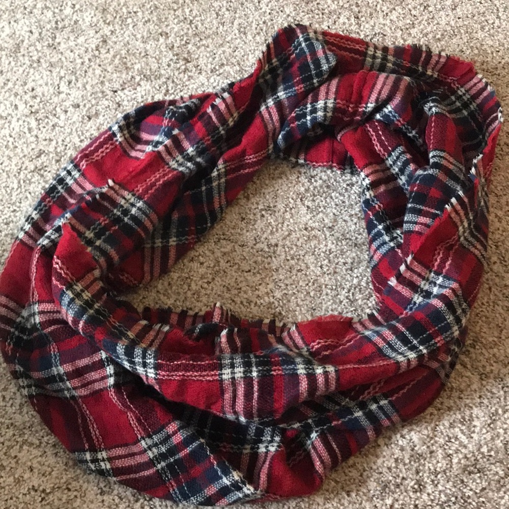 Oversized Blanket Infinity Scarf
